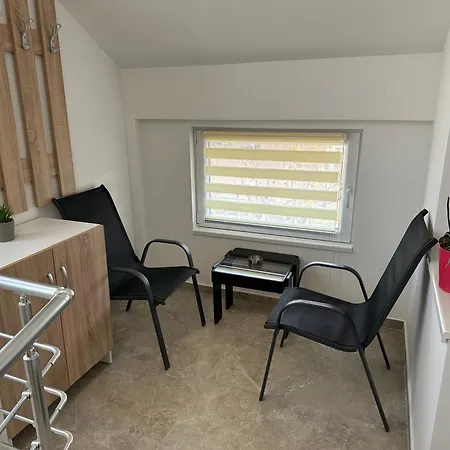 Sova - Peaceful With Garden Apartment