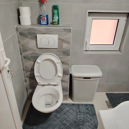 Sova - Peaceful With Garden Apartment *
